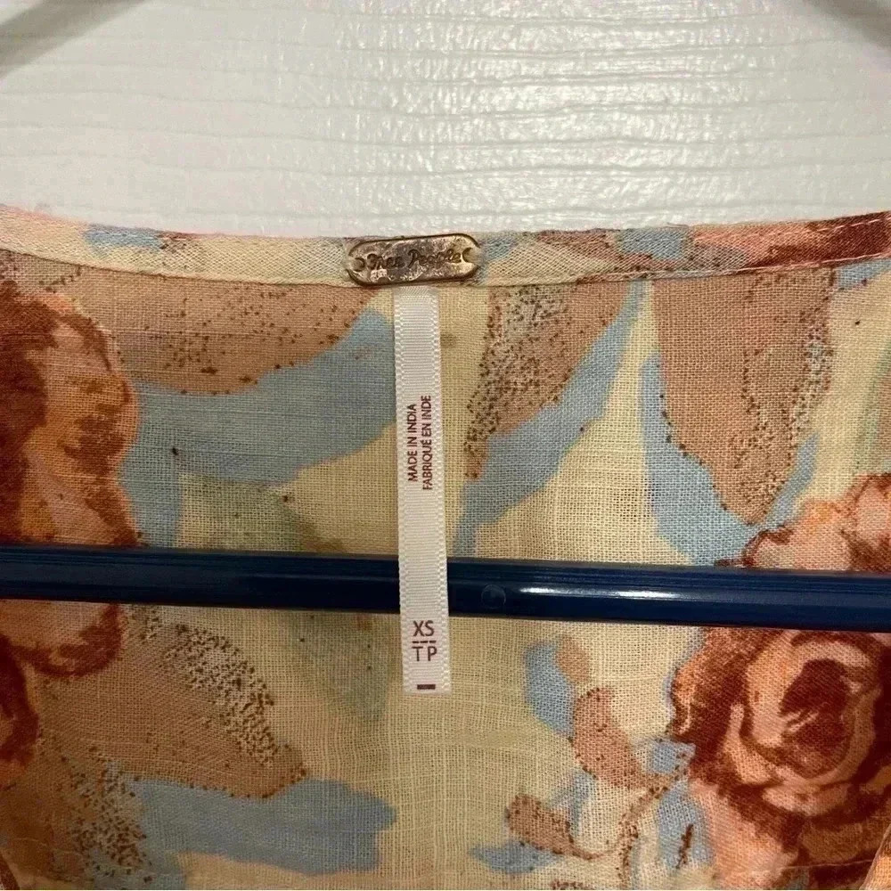 Free People Found You Printed Top ~ Size XS! Absolutely gorgeous top! - Picture 6 of 13